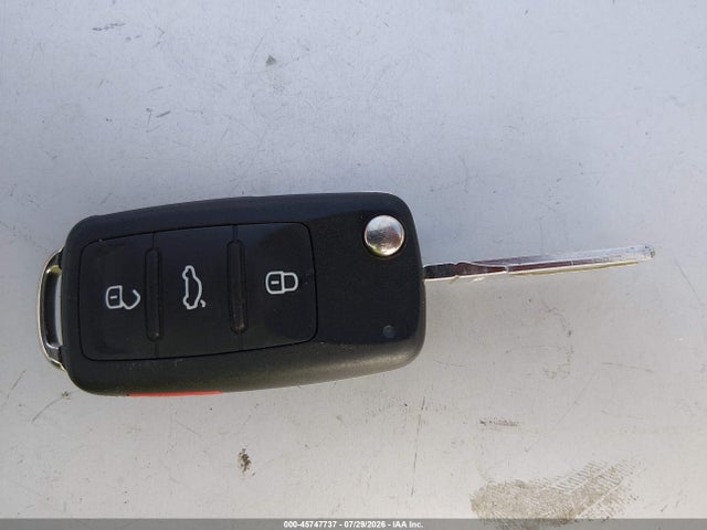 3VWFD7AT6JM710127 Volkswagen Beetle 2.0t Coast/2.0t S