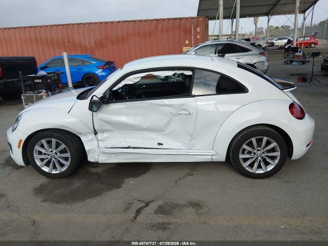 3VWFD7AT6JM710127 Volkswagen Beetle 2.0t Coast/2.0t S