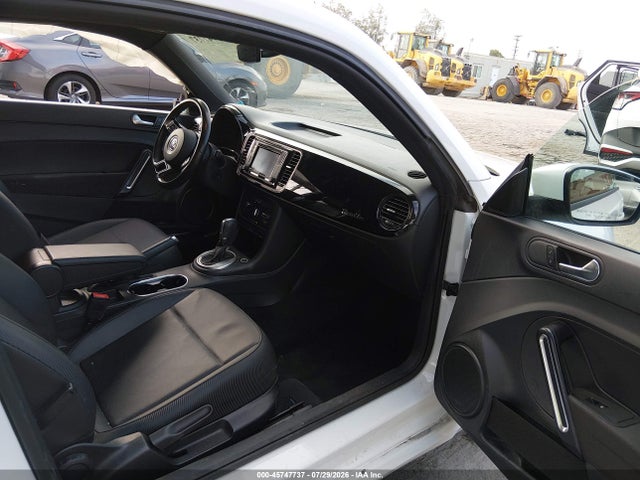 3VWFD7AT6JM710127 Volkswagen Beetle 2.0t Coast/2.0t S
