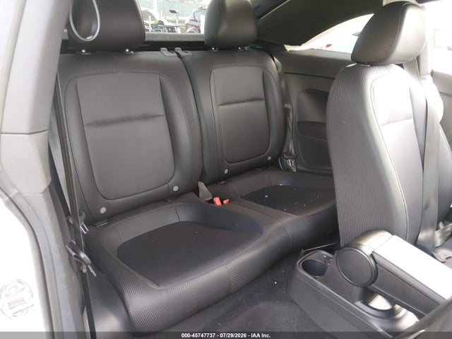 3VWFD7AT6JM710127 Volkswagen Beetle 2.0t Coast/2.0t S