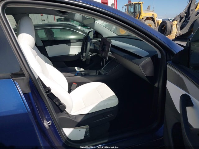 45747751 :رقم المزاد ، 7SAYGDEE3TF455184 vin ، 2026 Tesla Model Y All-wheel Drive/long Range Launch Series/premium All-wheel Drive مزاد بيع