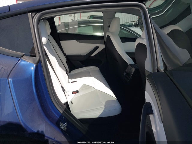 45747751 :رقم المزاد ، 7SAYGDEE3TF455184 vin ، 2026 Tesla Model Y All-wheel Drive/long Range Launch Series/premium All-wheel Drive مزاد بيع