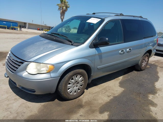 45747794 :رقم المزاد ، 2C4GP44R55R123445 vin ، 2005 Chrysler Town & Country Lx مزاد بيع