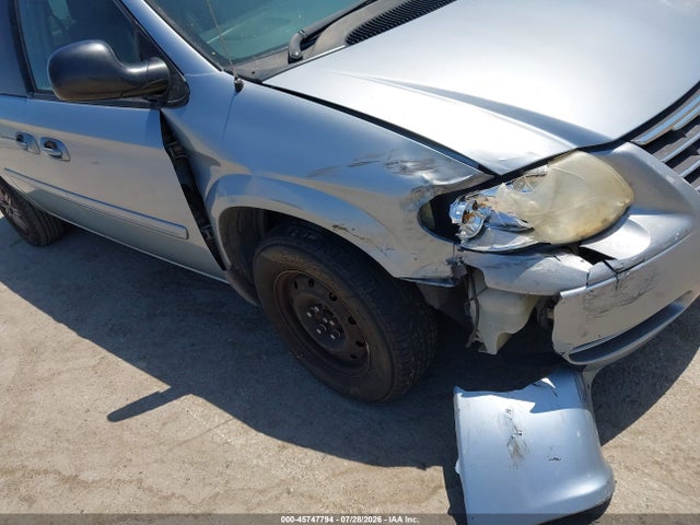 45747794 :رقم المزاد ، 2C4GP44R55R123445 vin ، 2005 Chrysler Town & Country Lx مزاد بيع