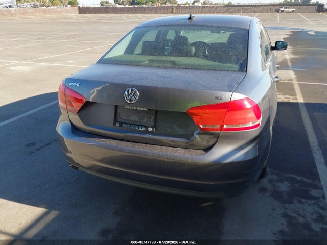 2013 Volkswagen Passat 2.5l Se მანქანა იყიდება აუქციონზე, vin: 1VWBP7A39DC018228, აუქციონის ნომერი: 45747799