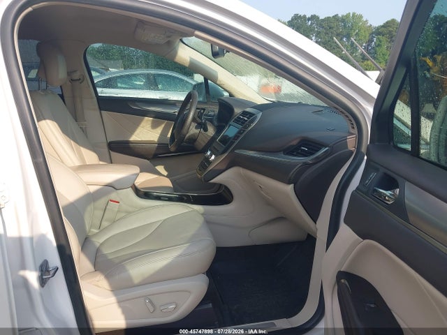 Продаж на аукціоні авто 2018 Lincoln Mkc Premiere, vin: 5LMCJ1C99JUL18700, номер лоту: 45747898
