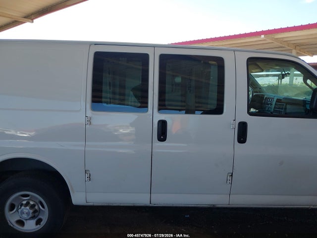 1GCWGAFP0L1271588 Chevrolet Express Cargo Rwd 2500 Regular Wheelbase Wt