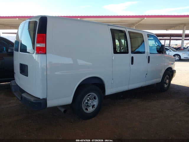 1GCWGAFP0L1271588 Chevrolet Express Cargo Rwd 2500 Regular Wheelbase Wt