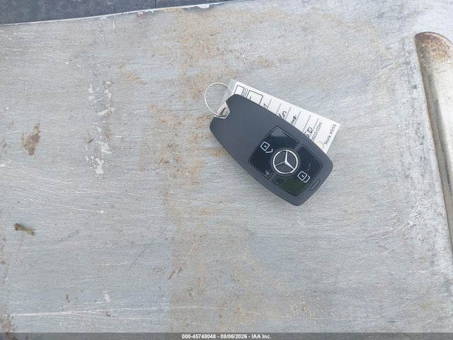 45748048 :رقم المزاد ، WD4PF1CD7KP124073 vin ، 2019 Mercedes-benz Sprinter 2500 High Roof V6 مزاد بيع