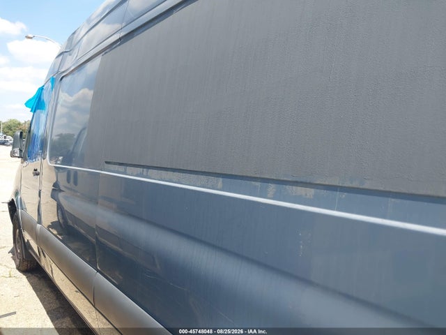 45748048 :رقم المزاد ، WD4PF1CD7KP124073 vin ، 2019 Mercedes-benz Sprinter 2500 High Roof V6 مزاد بيع