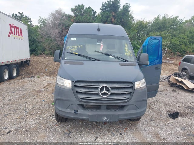 45748048 :رقم المزاد ، WD4PF1CD7KP124073 vin ، 2019 Mercedes-benz Sprinter 2500 High Roof V6 مزاد بيع