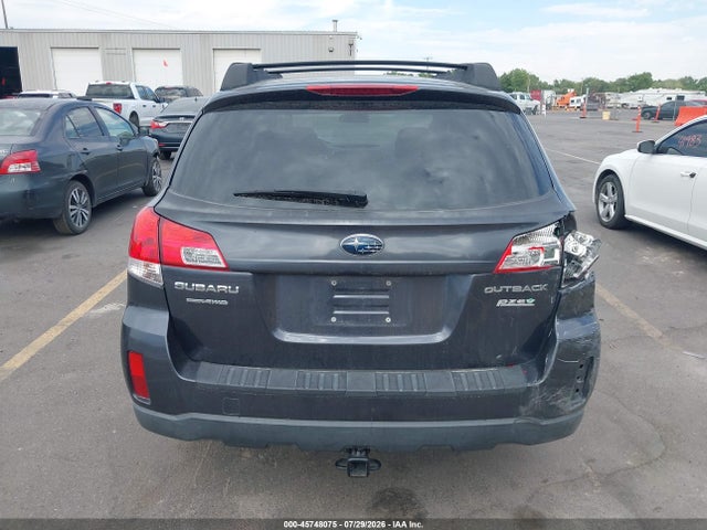 45748075 :رقم المزاد ، 4S4BRBCC8D3226268 vin ، 2013 Subaru Outback 2.5i Premium مزاد بيع
