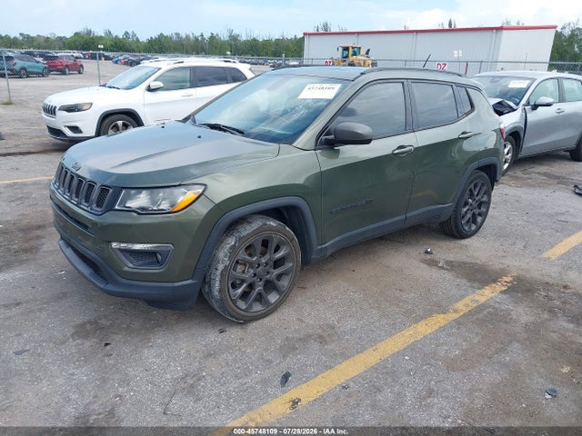 45748109 :رقم المزاد ، 3C4NJCEB6MT538340 vin ، 2021 Jeep Compass 80th Anniversary Fwd مزاد بيع