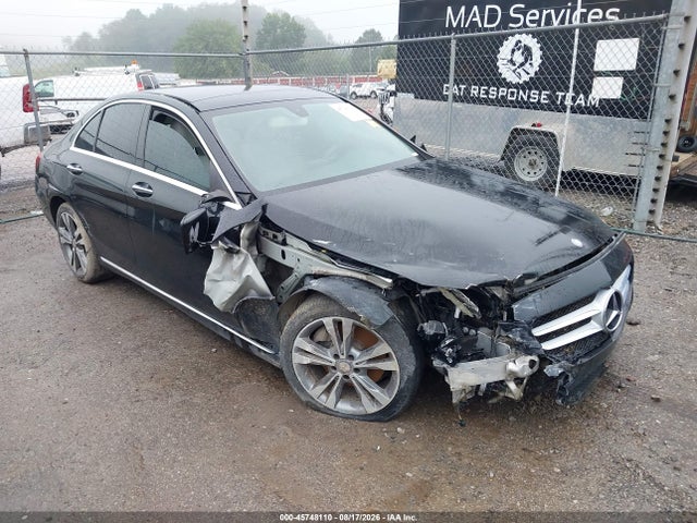 2015 Mercedes-benz C 300 მანქანა იყიდება აუქციონზე, vin: 55SWF4JB9FU089981, აუქციონის ნომერი: 45748110