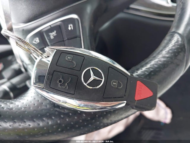 2015 Mercedes-benz C 300 მანქანა იყიდება აუქციონზე, vin: 55SWF4JB9FU089981, აუქციონის ნომერი: 45748110