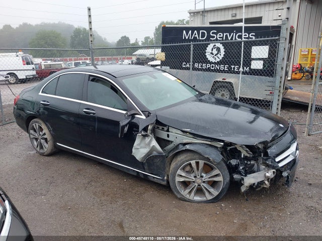 2015 Mercedes-benz C 300 მანქანა იყიდება აუქციონზე, vin: 55SWF4JB9FU089981, აუქციონის ნომერი: 45748110