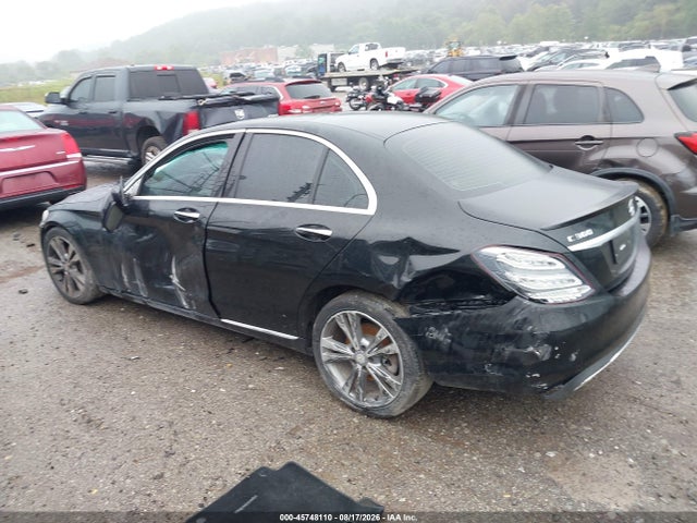 2015 Mercedes-benz C 300 მანქანა იყიდება აუქციონზე, vin: 55SWF4JB9FU089981, აუქციონის ნომერი: 45748110