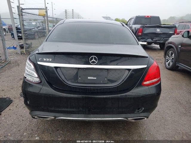 2015 Mercedes-benz C 300 მანქანა იყიდება აუქციონზე, vin: 55SWF4JB9FU089981, აუქციონის ნომერი: 45748110