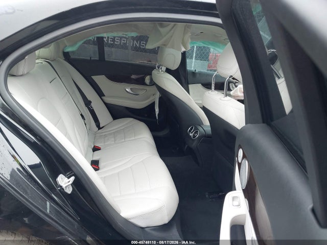 2015 Mercedes-benz C 300 მანქანა იყიდება აუქციონზე, vin: 55SWF4JB9FU089981, აუქციონის ნომერი: 45748110