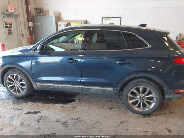 Продажа на аукционе авто 2015 Lincoln Mkc, vin: 5LMCJ2A9XFUJ41056, номер лота: 45748142