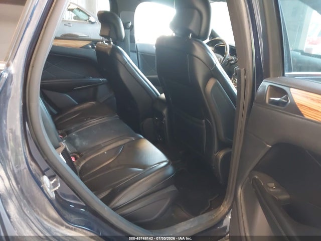 Продажа на аукционе авто 2015 Lincoln Mkc, vin: 5LMCJ2A9XFUJ41056, номер лота: 45748142