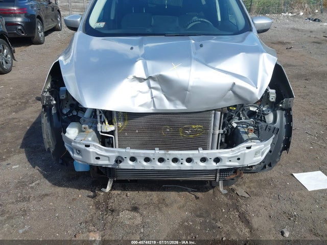 1FMCU9GX7EUC63560 Ford ESCAPE SE