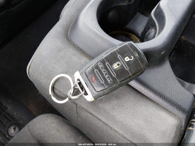 45748254 :رقم المزاد ، 1C6SRFGT4KN605346 vin ، 2019 Ram 1500 Tradesman  4x4 5'7 Box مزاد بيع