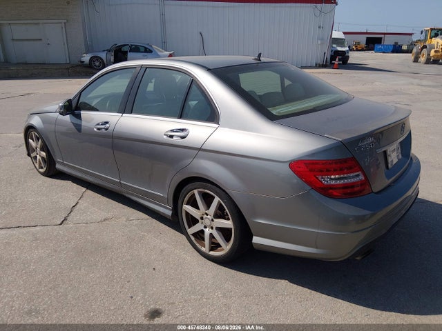 45748340 :رقم المزاد ، WDDGF4HB4EA956972 vin ، 2014 Mercedes-benz C 250 Luxury/sport مزاد بيع