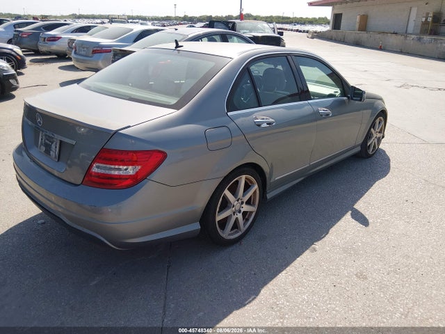 45748340 :رقم المزاد ، WDDGF4HB4EA956972 vin ، 2014 Mercedes-benz C 250 Luxury/sport مزاد بيع