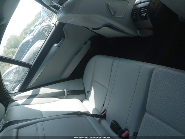 45748340 :رقم المزاد ، WDDGF4HB4EA956972 vin ، 2014 Mercedes-benz C 250 Luxury/sport مزاد بيع
