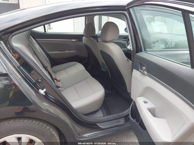 2019 Hyundai Elantra Se მანქანა იყიდება აუქციონზე, vin: 5NPD74LF6KH492270, აუქციონის ნომერი: 45748376