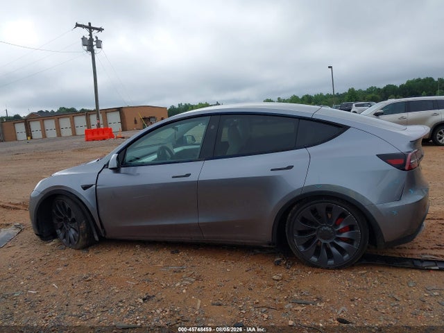 Продажа на аукционе авто 2024 Tesla Model Y Performance Dual Motor All-wheel Drive, vin: 7SAYGDEFXRA303594, номер лота: 45748459
