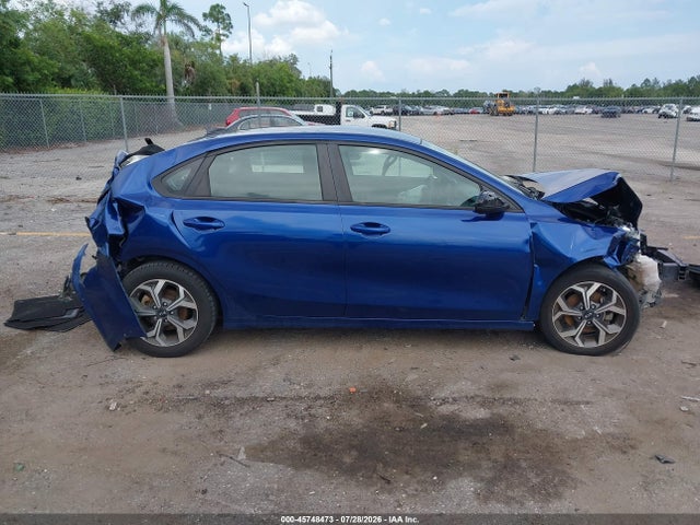 2021 Kia Forte Lxs მანქანა იყიდება აუქციონზე, vin: 3KPF24AD6ME404396, აუქციონის ნომერი: 45748473
