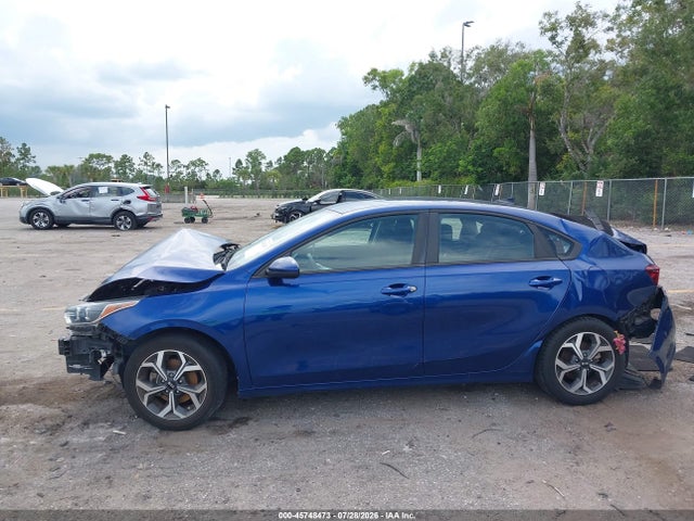 2021 Kia Forte Lxs მანქანა იყიდება აუქციონზე, vin: 3KPF24AD6ME404396, აუქციონის ნომერი: 45748473