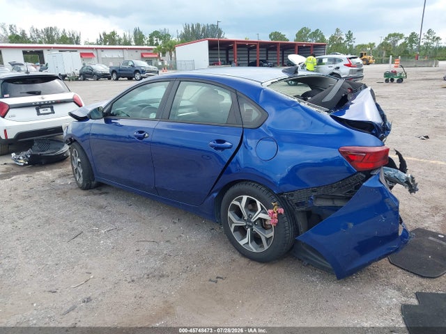 2021 Kia Forte Lxs მანქანა იყიდება აუქციონზე, vin: 3KPF24AD6ME404396, აუქციონის ნომერი: 45748473