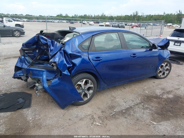 2021 Kia Forte Lxs მანქანა იყიდება აუქციონზე, vin: 3KPF24AD6ME404396, აუქციონის ნომერი: 45748473