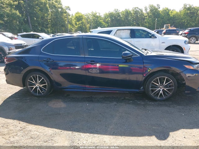 45748496 :رقم المزاد ، 4T1G11AK7MU464060 vin ، 2021 Toyota Camry Se مزاد بيع