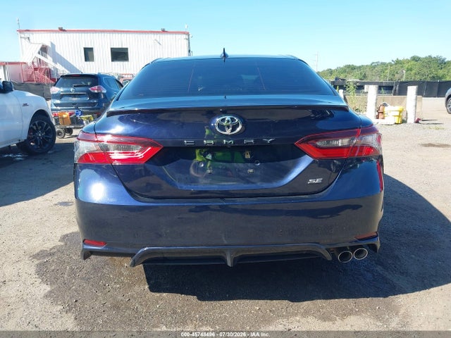 45748496 :رقم المزاد ، 4T1G11AK7MU464060 vin ، 2021 Toyota Camry Se مزاد بيع