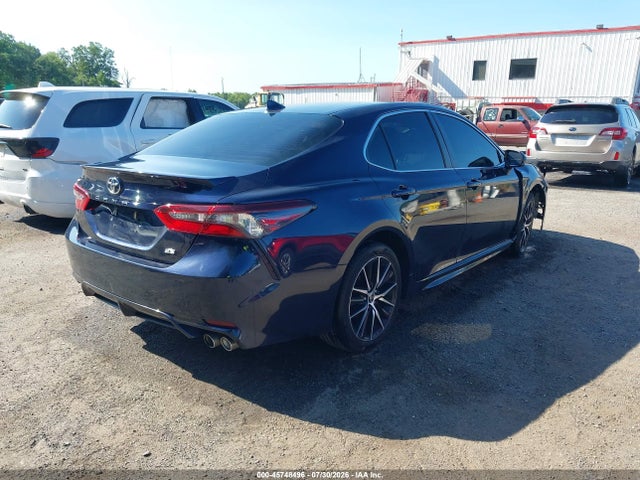 45748496 :رقم المزاد ، 4T1G11AK7MU464060 vin ، 2021 Toyota Camry Se مزاد بيع