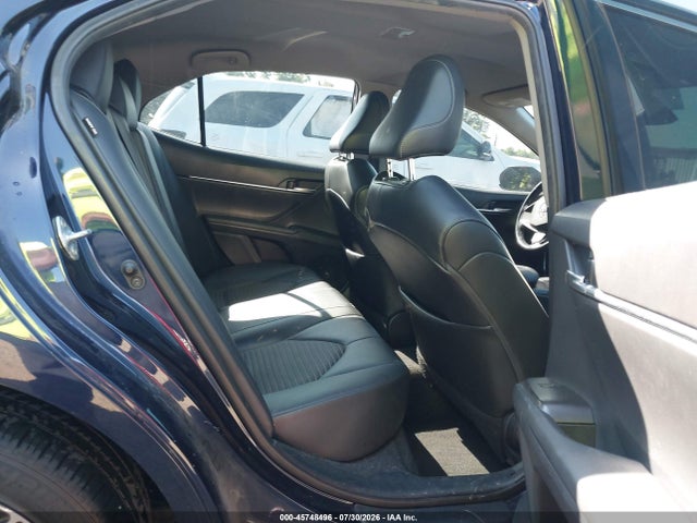 45748496 :رقم المزاد ، 4T1G11AK7MU464060 vin ، 2021 Toyota Camry Se مزاد بيع