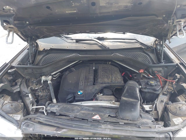 45748509 :رقم المزاد ، 5UXKR2C57F0H37823 vin ، 2015 Bmw X5 Sdrive35i مزاد بيع