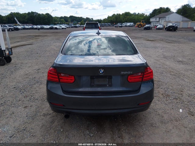 45748518 :رقم المزاد ، WBA3B1C55FP831608 vin ، 2015 Bmw 320i مزاد بيع