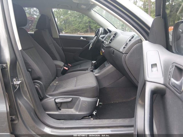 2014 Volkswagen Tiguan S მანქანა იყიდება აუქციონზე, vin: WVGAV3AX2EW600943, აუქციონის ნომერი: 45748612