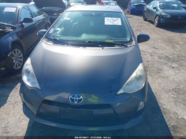 Toyota Prius C One 2014 JTDKDTB33E1559470 Image 12