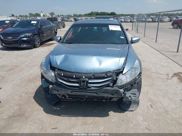 2011 Honda Accord 2.4 Ex-l მანქანა იყიდება აუქციონზე, vin: 1HGCP2F83BA039875, აუქციონის ნომერი: 45748618