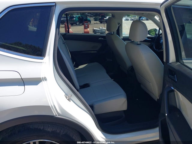 Auction sale of the 2018 Volkswagen Tiguan 2.0t Se/2.0t Sel, vin: 3VV2B7AX4JM012417, lot number: 45748622