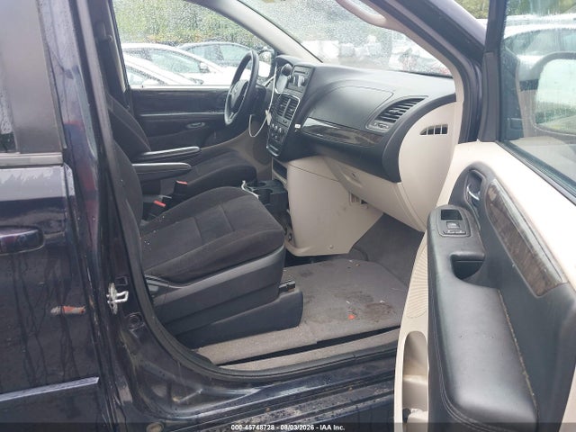45748728 :رقم المزاد ، 2D4RN3DG8BR627929 vin ، 2011 Dodge Grand Caravan Mainstreet مزاد بيع