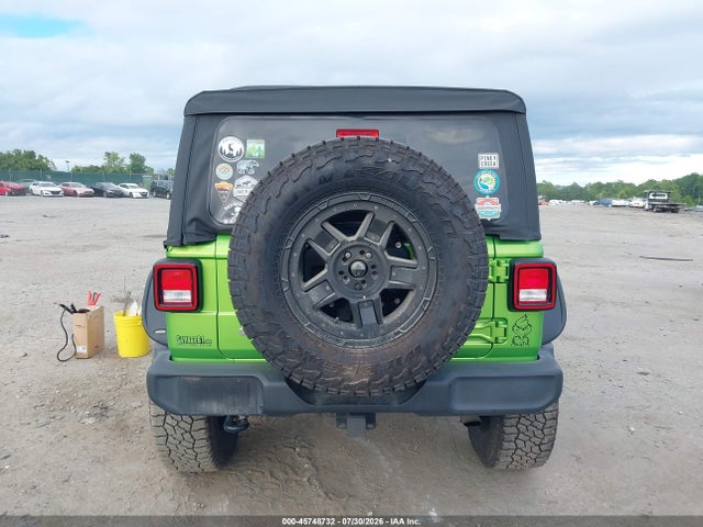 1C4HJXDN6JW237248 Jeep Wrangler Unlimited Sport 4x4