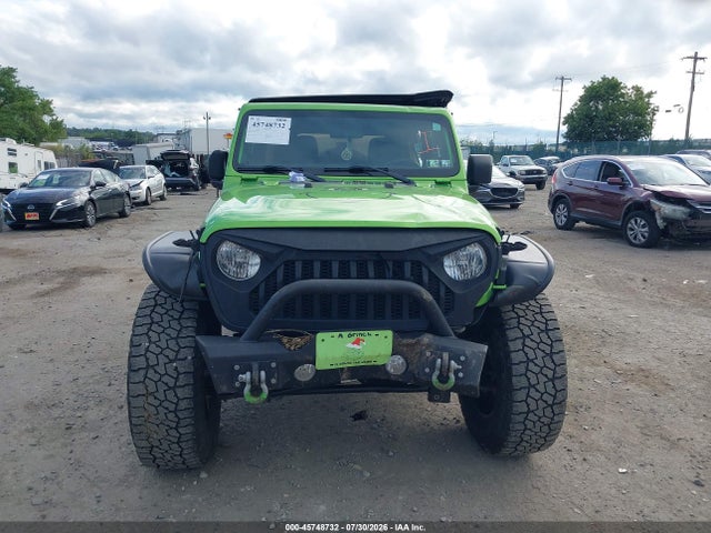 1C4HJXDN6JW237248 Jeep Wrangler Unlimited Sport 4x4
