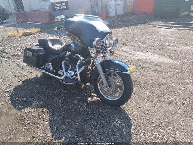 45748739 :رقم المزاد ، 1HD1FCW144Y627441 vin ، 2004 Harley-davidson Flhtcui مزاد بيع